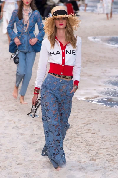Look 55